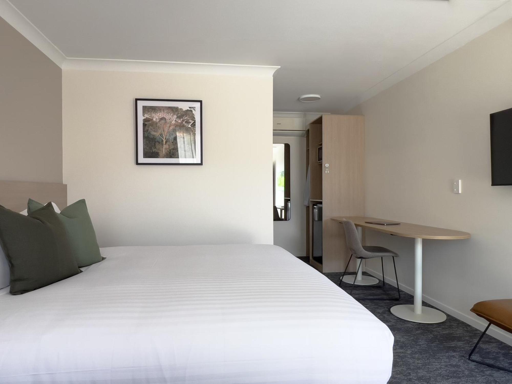 The Phoenix Artesian Spa Resort And Accommodation Мори Экстерьер фото