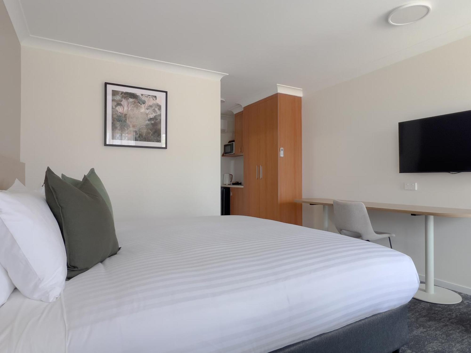 The Phoenix Artesian Spa Resort And Accommodation Мори Экстерьер фото